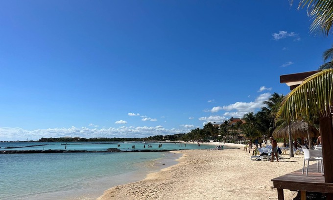 Puerto Aventuras Condo | La Perla - Puerto Aventuras complex