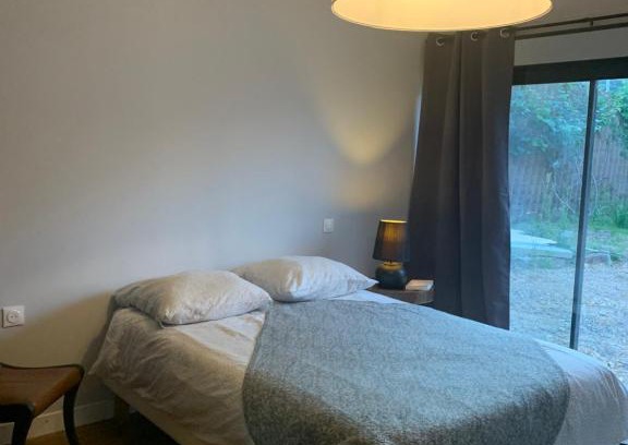 Poitiers Apartment | La Petite Halte