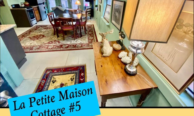 Ellijay Cottage | La Petite Maison - cottage #5 at Blue Cactus Cottages close to wineries