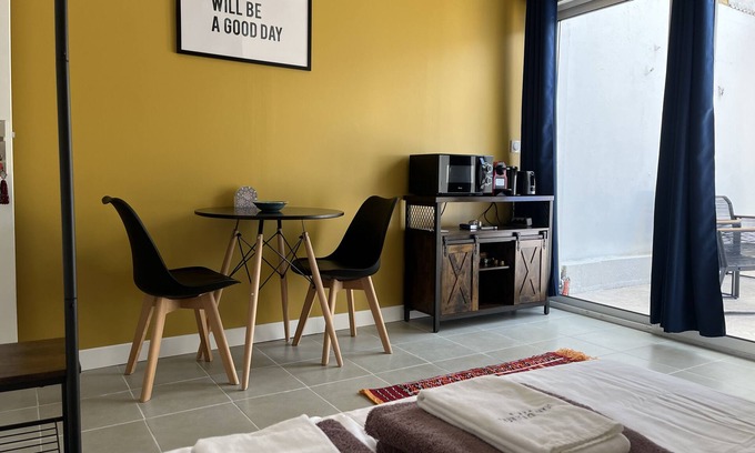 Libourne Apartment | La Petite Majorelle