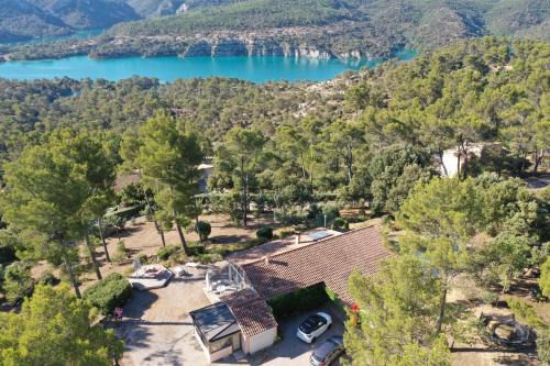 Esparron-de-Verdon Bed & Breakfast | La Pinède du Lac