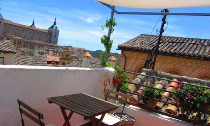 Toledo City Center Apartment | La Plata, Pequeño Gran Ático Terraza Privada