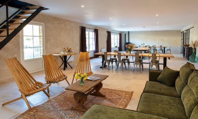 Fere-en-Tardenois House | La Porte d'Arcy - grand jardin et piscine privée