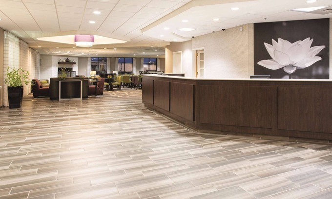 Greenwood Village Hotel | La Quinta by Wyndham Denver Englewood Tech Center