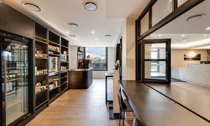 Frankton Apartment | La Quinta by Wyndham Remarkables Park Queenstown