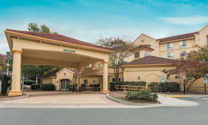 Durham Hotel | La Quinta by Wyndham Raleigh/Durham Southpoint
