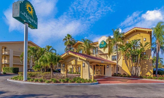 Pinellas Park Hotel | La Quinta Inn by Wyndham Tampa Bay Pinellas Park Clearwater