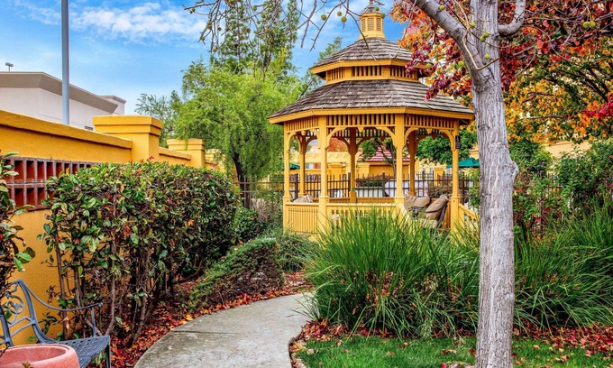 Fremont Hotel | La Quinta Inn & Suites by Wyndham Fremont/Silicon Valley
