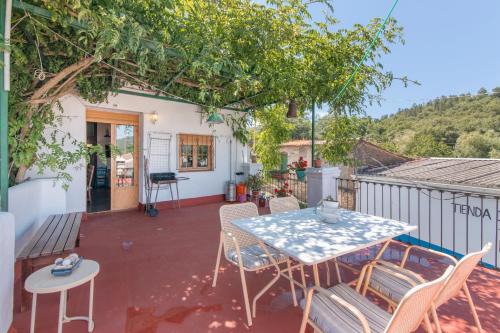 Jabugo House | La Rana Verde de Arriba