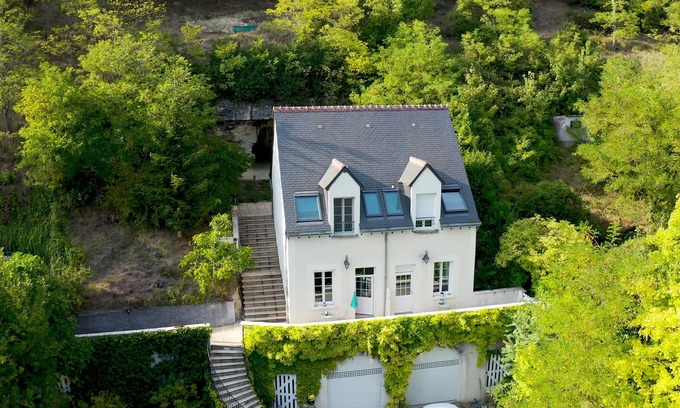 Luynes House | La Roche Bellevue - Gîtes in Touraine