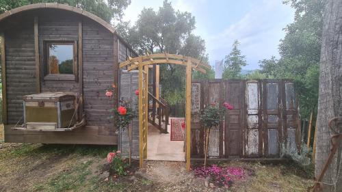 Carbuccia Cabin | La roulotte au coeur du maquis