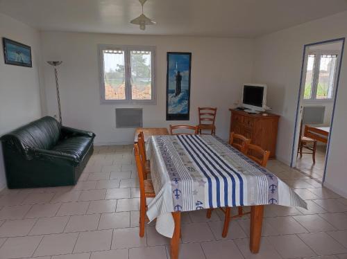 Fouras House | La Salamandre