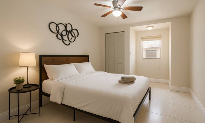 West Little River House | La sama Wynwood