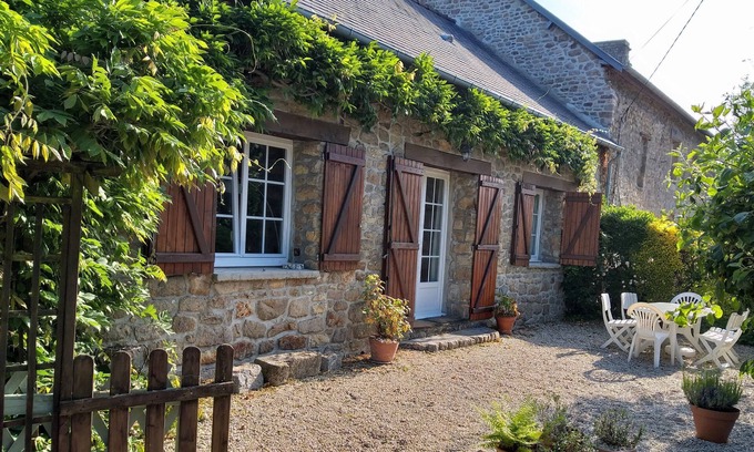 Jullouville House | La saunière ⭐ Between sea and countryside