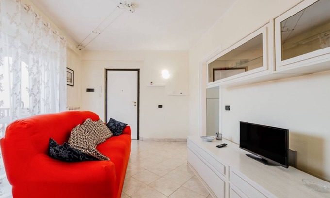 La Spezia Apartment | La Spezia Proffiano District Roomy Flat x4