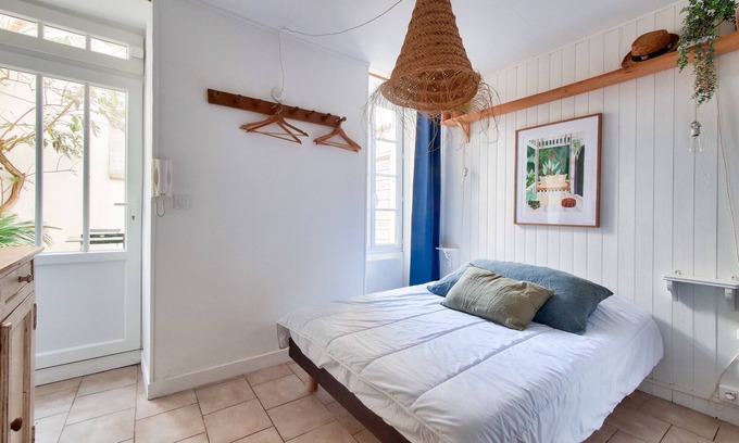 Saint-Martin-de-Re Apartment | La Suite 24 - Port St-Martin-de-Ré- Studio terrace