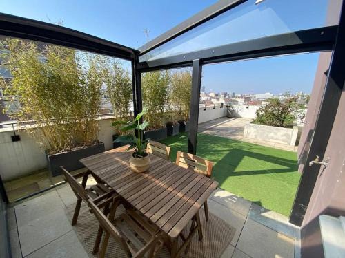 Vitry-sur-Seine Apartment | La Terrasse Parisienne - Vue Tour Eiffel