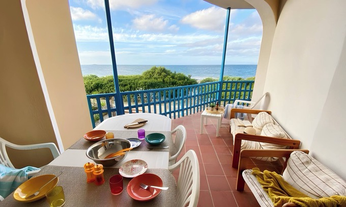 Sa Rocca Tunda Apartment | La Terrazza - Apartment with Sea View Terrace for Families Seeking Relaxation