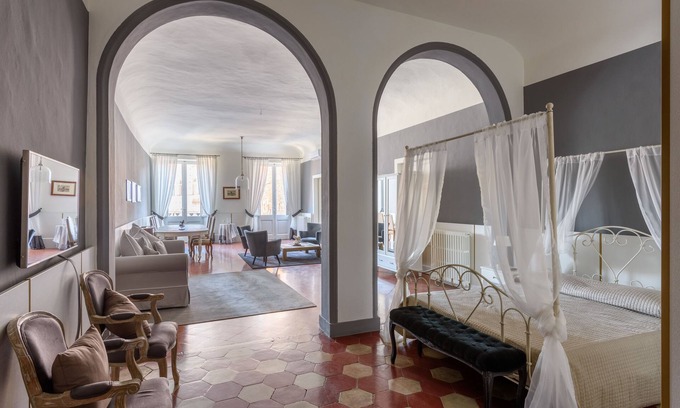 Siena Historical Center House | La Terrazza Sul Campo Rooming House