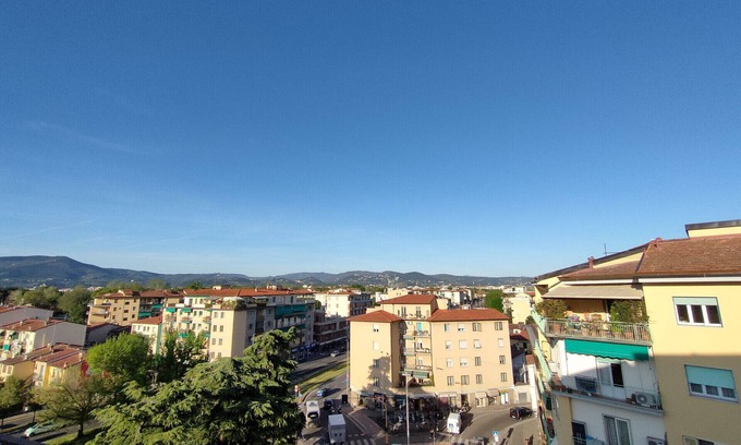 Isolotto Apartment | La Terrazza - Sweet Dreams in Florence