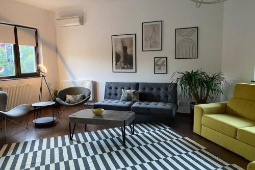 Iasi Villa | La Tuya Deluxe Villa