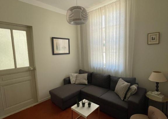 Hyeres City Centre Bed & Breakfast | La villa des Amandiers