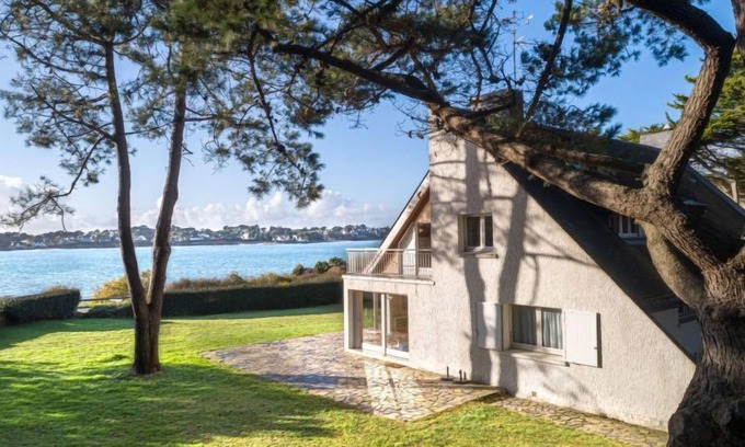 Saint-Philibert House | La Villa Tribale by Interhome