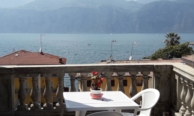 Malcesine House | "LA VILLETTA" A BEAUTIFUL HOUSE WITH A WONDERFUL VIEW OF THE LAKE (CIN IT023045C227ZL8UXN)