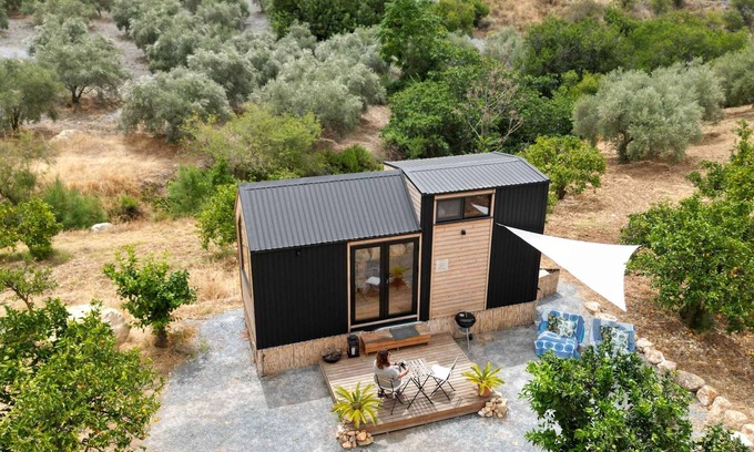 Alora House | La Vista Huma by Tiny Away