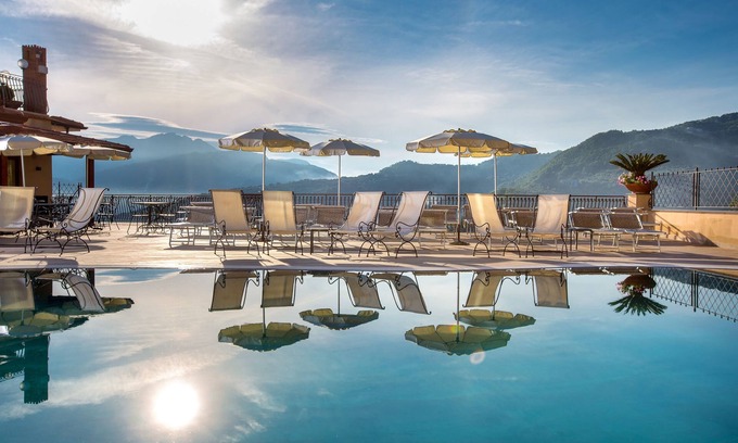 Priora Hotel | La Vue D'Or