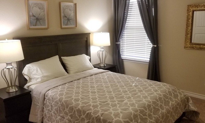 Southside House | Lackland AFB and Seaworld (2)