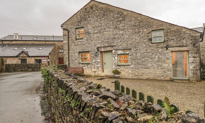 Meathop Cottage | LADY BARN, pet friendly, luxury holiday cottage in Meathop
