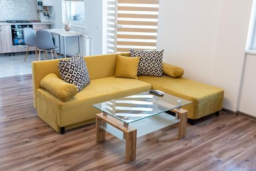 Floresti Apartment | Lady-s Place