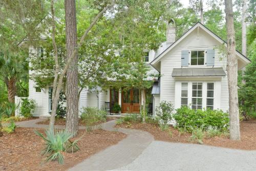 Palmetto Bluff House | Lagoon 3 Bedroom Wilson Village Home 128