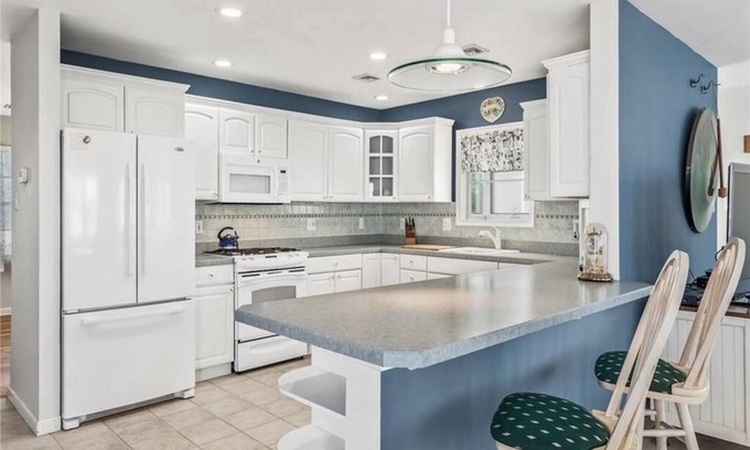High Bar Harbor House | LAGOON FRONT 4 BEDROOM HOME!