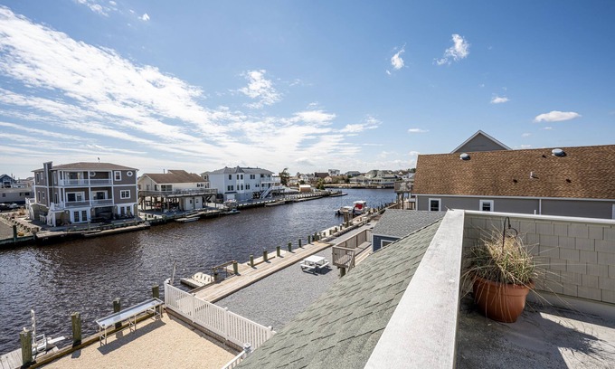 Tuckerton Beach House | Lagoon Retreat - 30 minutes from Atlantic City and LBI!