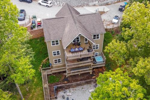 Lakeside Estates House | Laid Back Lodge