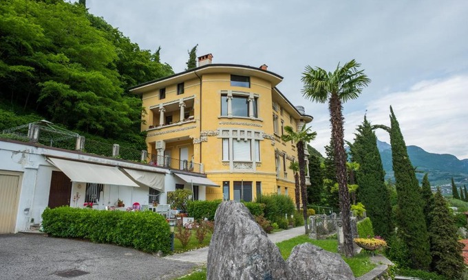 Riva del Garda Apartment | Lake Attic in Villa Lina