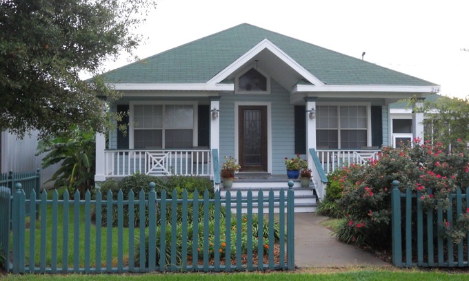 Lake Charles House | LAKE CALCASIEU, BIG LAKE, HEBERT'S LANDING, 3-bedroom house in LAKE CHARLES LA