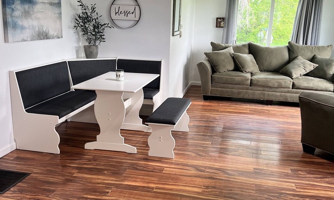 Lake City House | Lake City Getaway