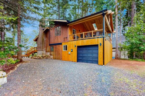 Hoodsport House | Lake Cushman Escape