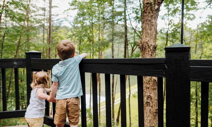 Walnut Mountain House | Lake Dakwa Lodge, Lake Dakwa Lodge Lakeside Retreat