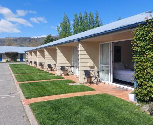 Lowburn Hotel | Lake Dunstan Motel