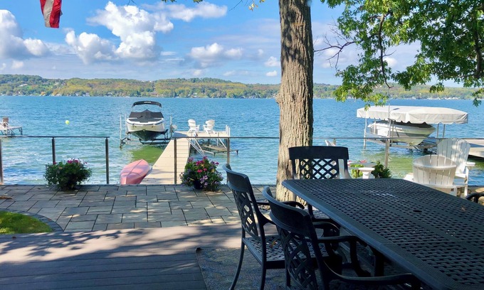 Canandaigua House | Lake Effect - Lake Front Living, close to restaurants, shopping and CMAC