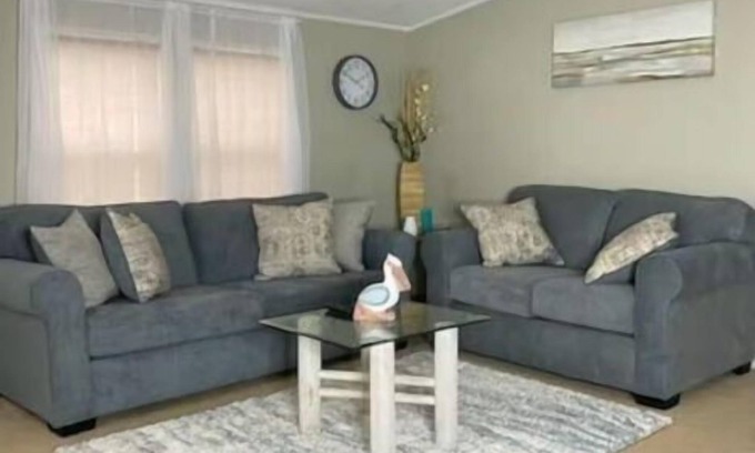 Coldwater House | Lake Escape Cottage (waterfront, jacuzzi, parking)