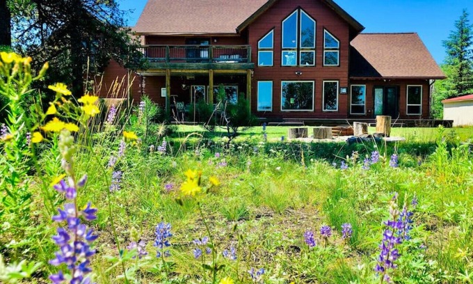 Donnelly Apartment | Lake Forest Lodge