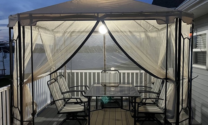 Coldwater Cottage | Lake front cottage, 160' lake frontage on East Long Lake