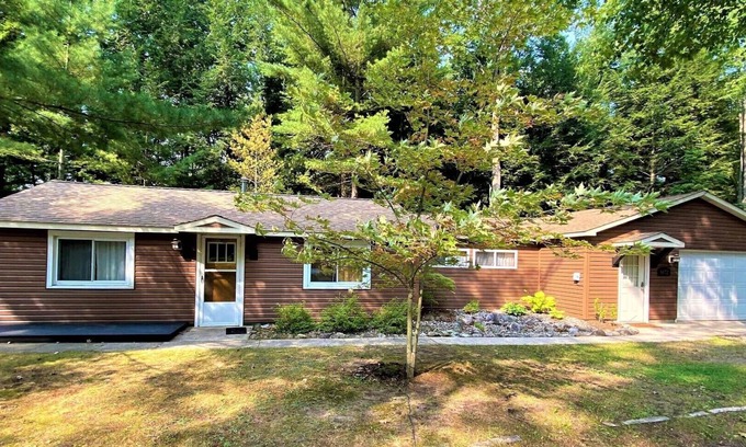 Kalkaska Cottage | Lake Front Cottage in Kalkaska