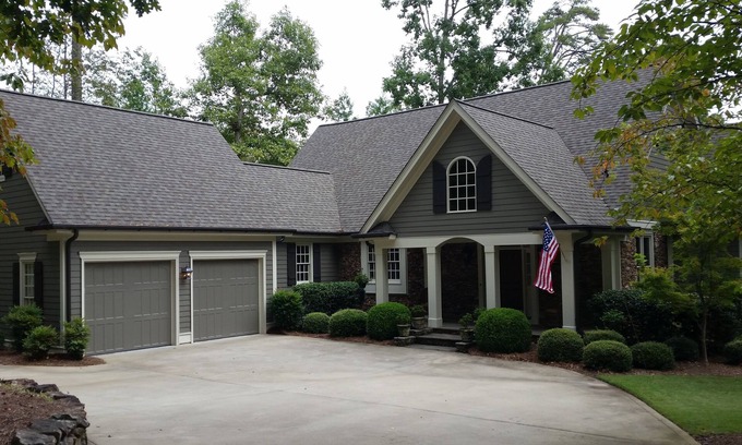 Lake Oconee House | Lake Front & Golf Course View 4 Bed/4.5 Bath in Reynolds!
