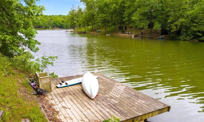 Bella Vista House | Lake front - Newly renovated - Gorgeous Views - Close to trails!